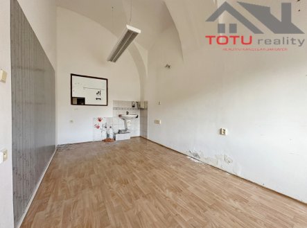 Pronájem obchodní prostory, 82 m²