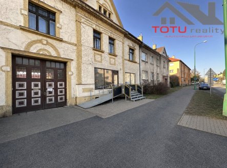 Pronájem obchodní prostory, 75 m²