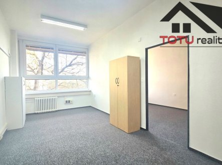 Pronájem kanceláře, 18 m²