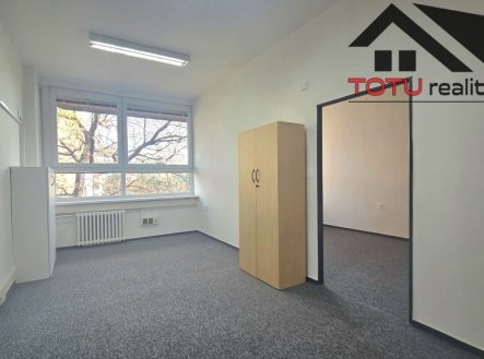 Pronájem kanceláře, 17 m²