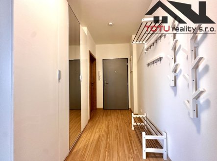 Pronájem bytu, 3+kk, 80 m²