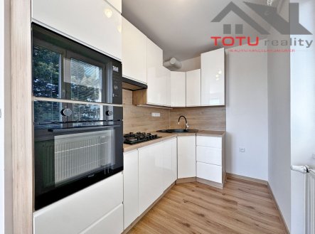 Pronájem bytu, 3+kk, 78 m²