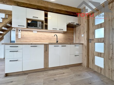 Pronájem bytu, 3+kk, 66 m²