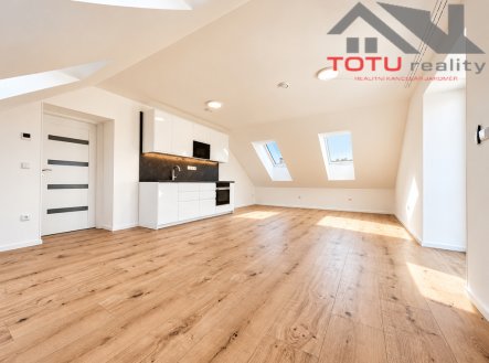 Pronájem bytu, 2+kk, 81 m²