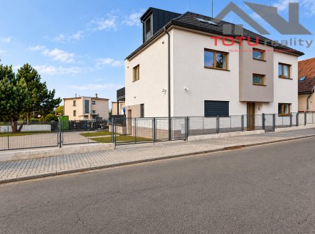Pronájem bytu, 2+kk, 58 m²