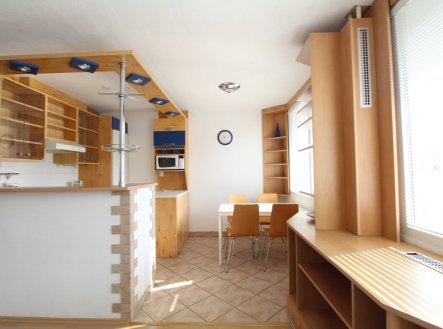 Pronájem bytu, 3+kk, 55 m²
