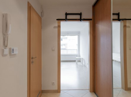 Pronájem bytu, 1+kk, 36 m²