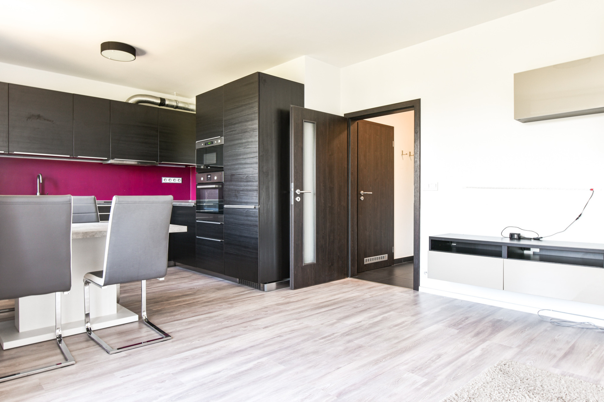 Pronájem 1+kk,  Praha - Hloubětín, Granitova, 17 500 Kč /měs., 40 m2