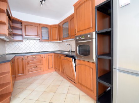 Pronájem bytu, 3+kk, 80 m²