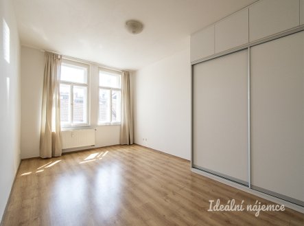 Pronájem bytu, 1+1, 35 m² obrázek