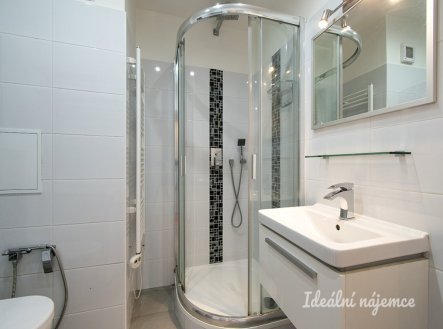 Pronájem bytu, 1+kk, 35 m²