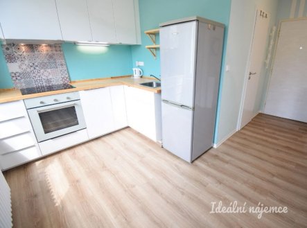 Pronájem bytu, 1+1, 32 m²