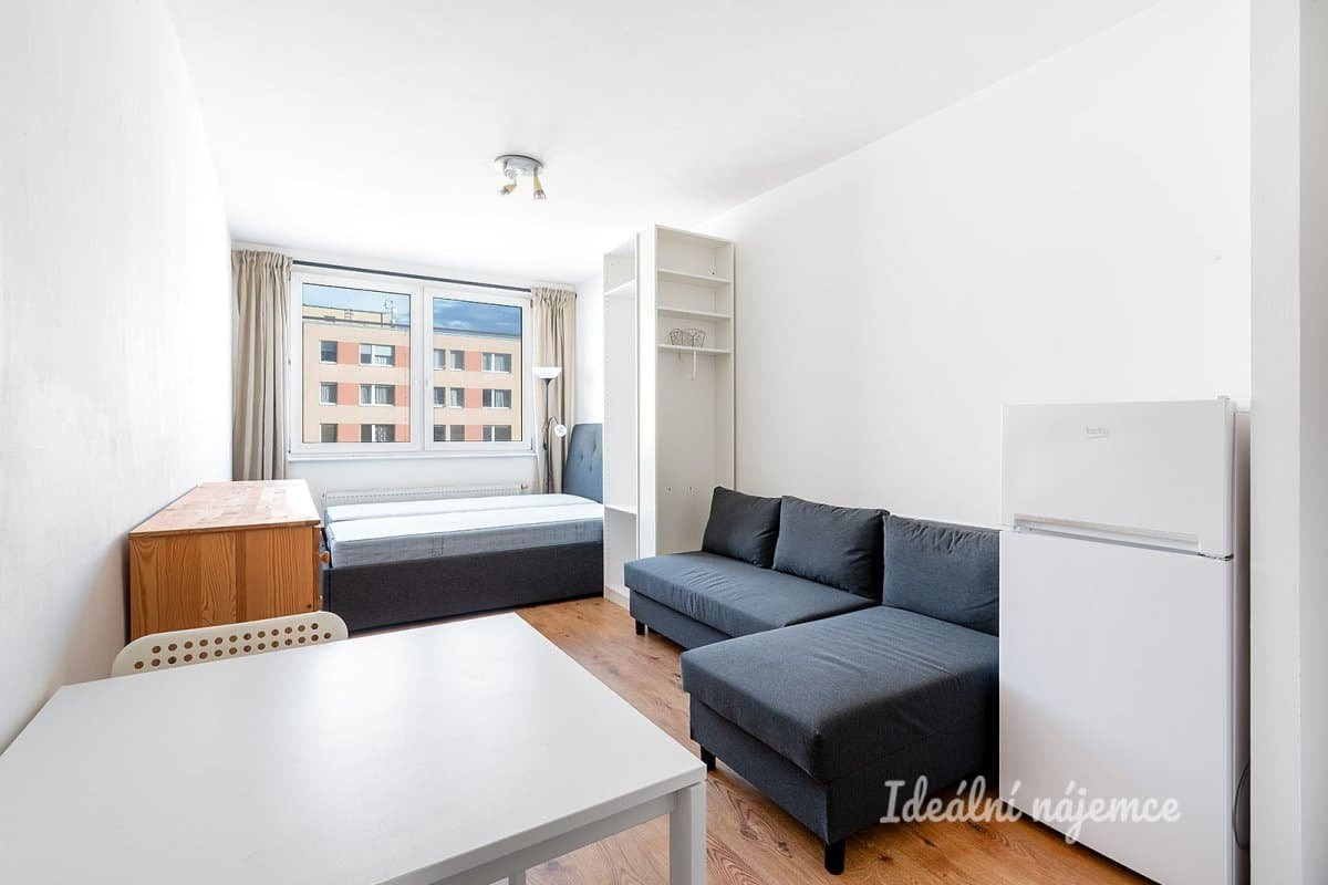 Pronájem bytu 1+kk, Hnězdenská, Troja,  15 500 Kč/měs, 25 m2