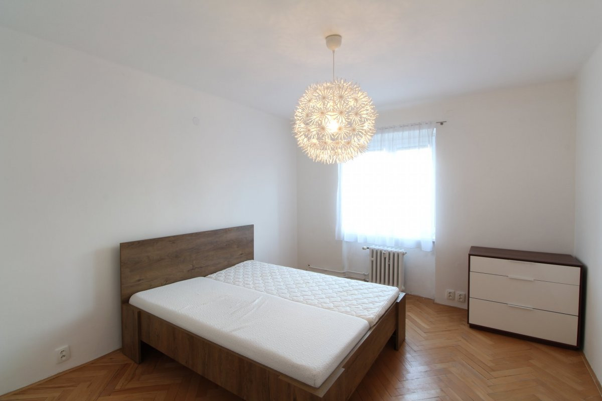 Pronájem bytu 2+1, Jerevanská, Vršovice,  23 100 Kč/měs, 64 m2