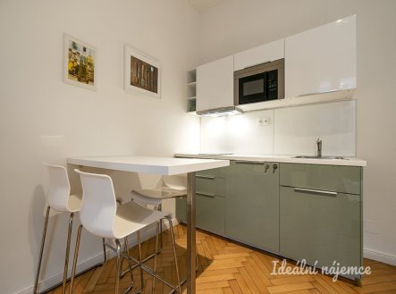 Pronájem bytu, 1+kk, 27 m²