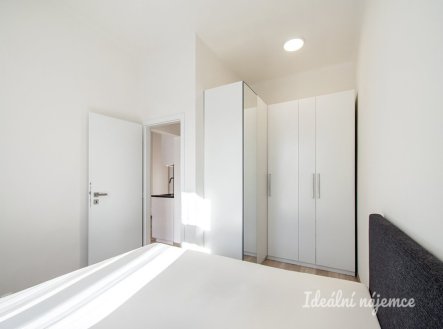 Pronájem bytu, 2+kk, 40 m²
