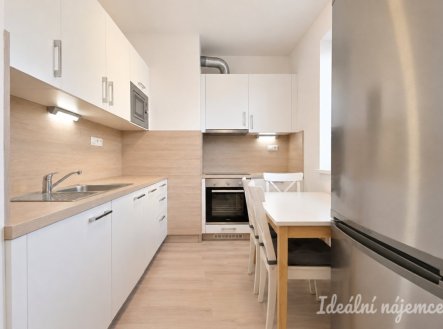 Pronájem bytu, 1+kk, 40 m²