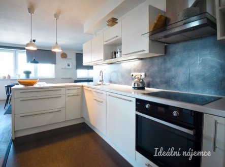 Pronájem bytu, 3+kk, 74 m²