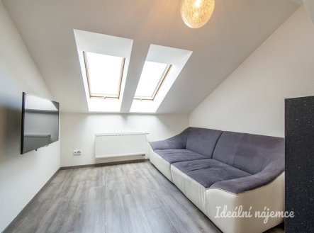 Pronájem bytu, 3+kk, 78 m²