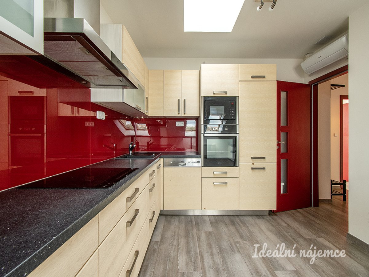 Pronájem bytu 3+kk, Ortenovo náměstí, Holešovice, 78 m2