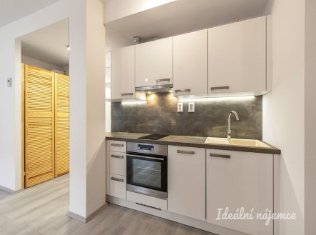 Pronájem bytu, 2+kk, 45 m²