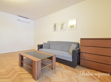 Pronájem bytu, 1+1, 37 m²