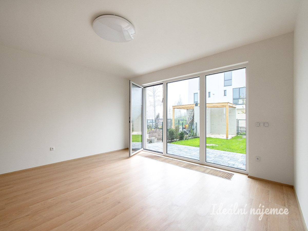 Pronájem bytu 4+kk, U Spojů, Ďáblice, 39 000 Kč/měs, 107 m2