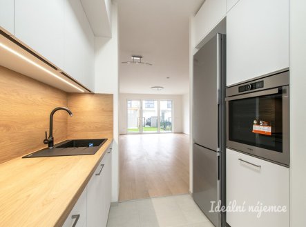 Pronájem bytu, 4+kk, 107 m²