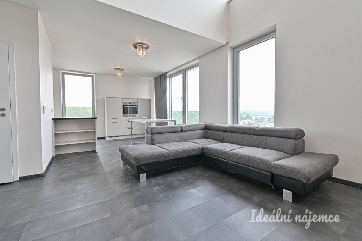 Pronájem bytu 2+kk, Majdalenky, 76 m2