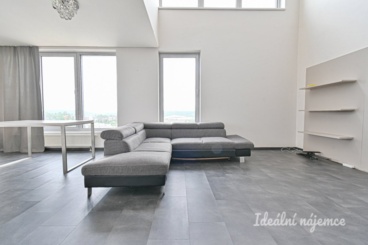 Pronájem bytu 2+kk, Majdalenky, 76 m2
