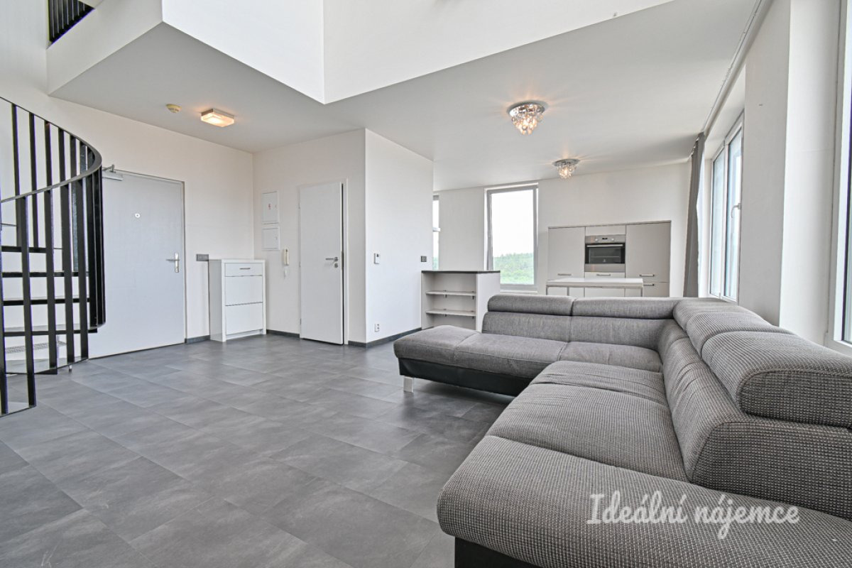 Pronájem bytu 2+kk, Majdalenky, 76 m2
