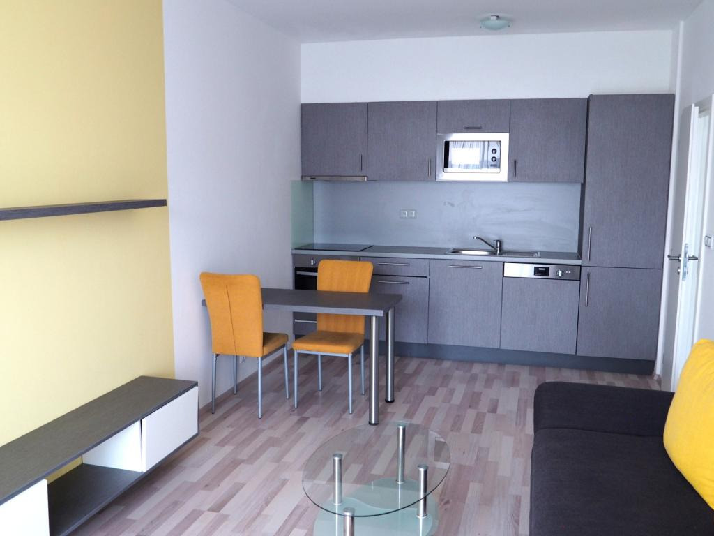 Pronájem bytu 2+kk, Kigginsova, Slatina,  19 800 Kč/měs, 42 m2