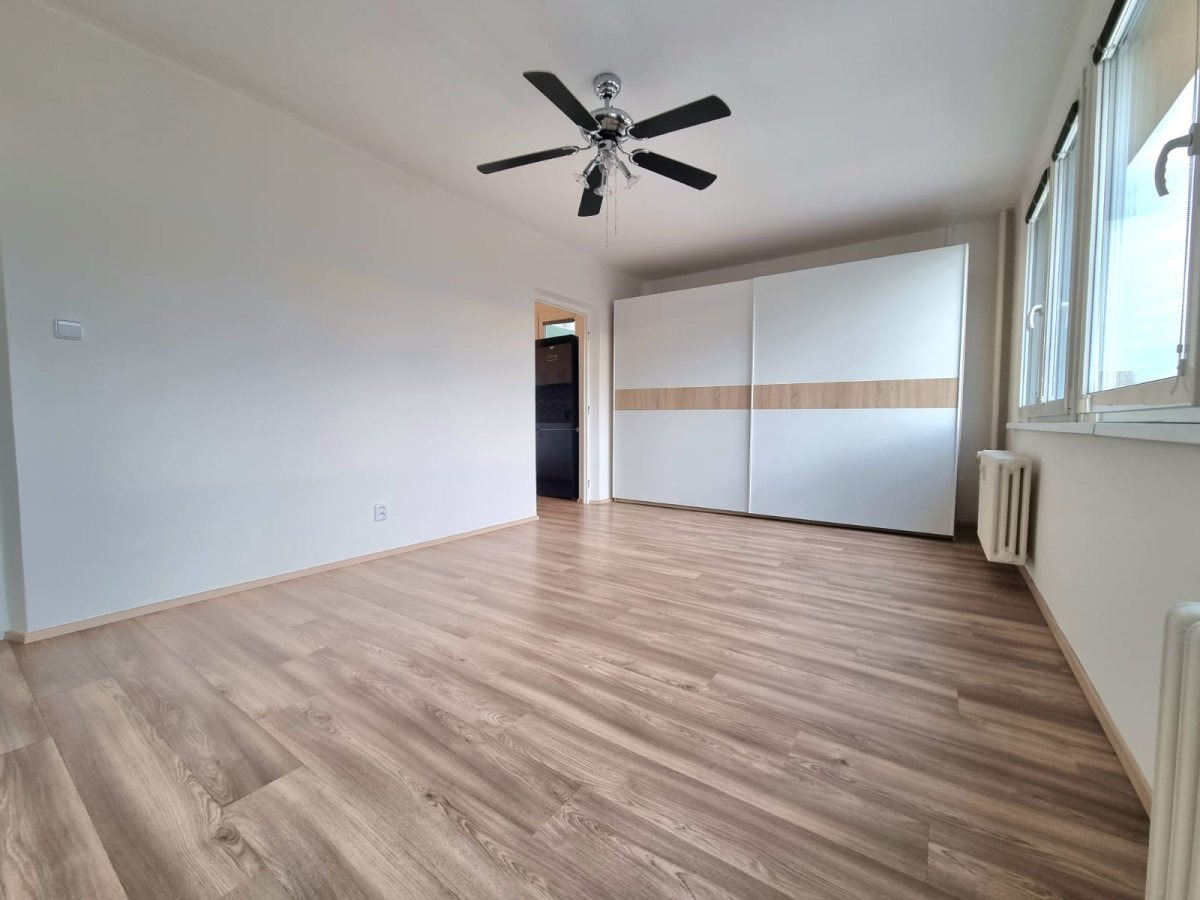 Pronájem bytu 2+1, Urxova, Hradec Králové - Třebeš, 17.000 Kč/měs, 55 m2