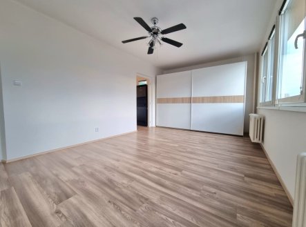 Pronájem bytu, 2+1, 55 m²