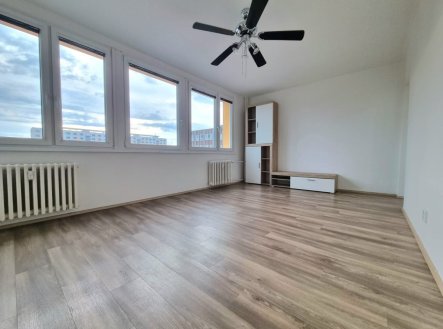 Pronájem bytu, 2+1, 55 m²