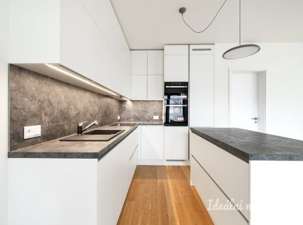 Pronájem bytu, 4+kk, 101 m²