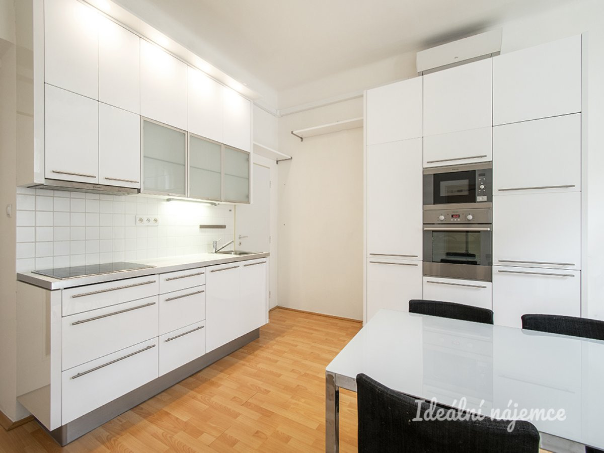 Pronájem bytu 2+kk, Krymská, Vršovice,  24000 Kč/měs, 51 m2