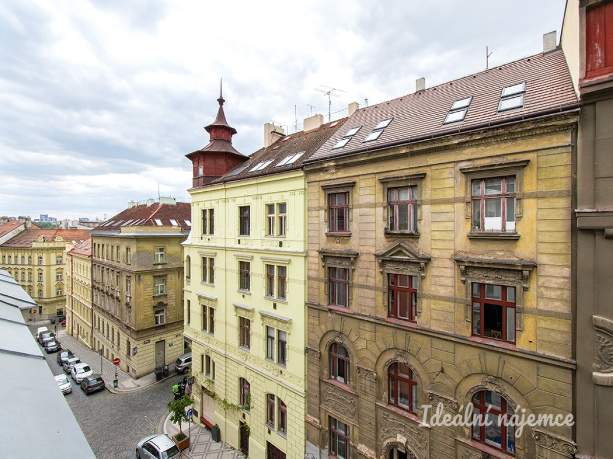 Pronájem bytu 2+kk, Krymská, Vršovice,  24000 Kč/měs, 51 m2