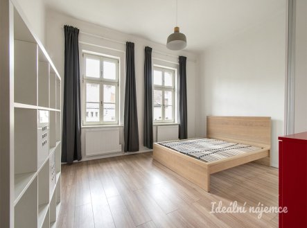 Pronájem bytu, 1+kk, 33 m²
