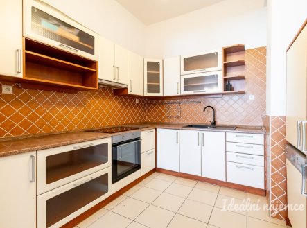 Pronájem bytu, 2+1, 92 m²