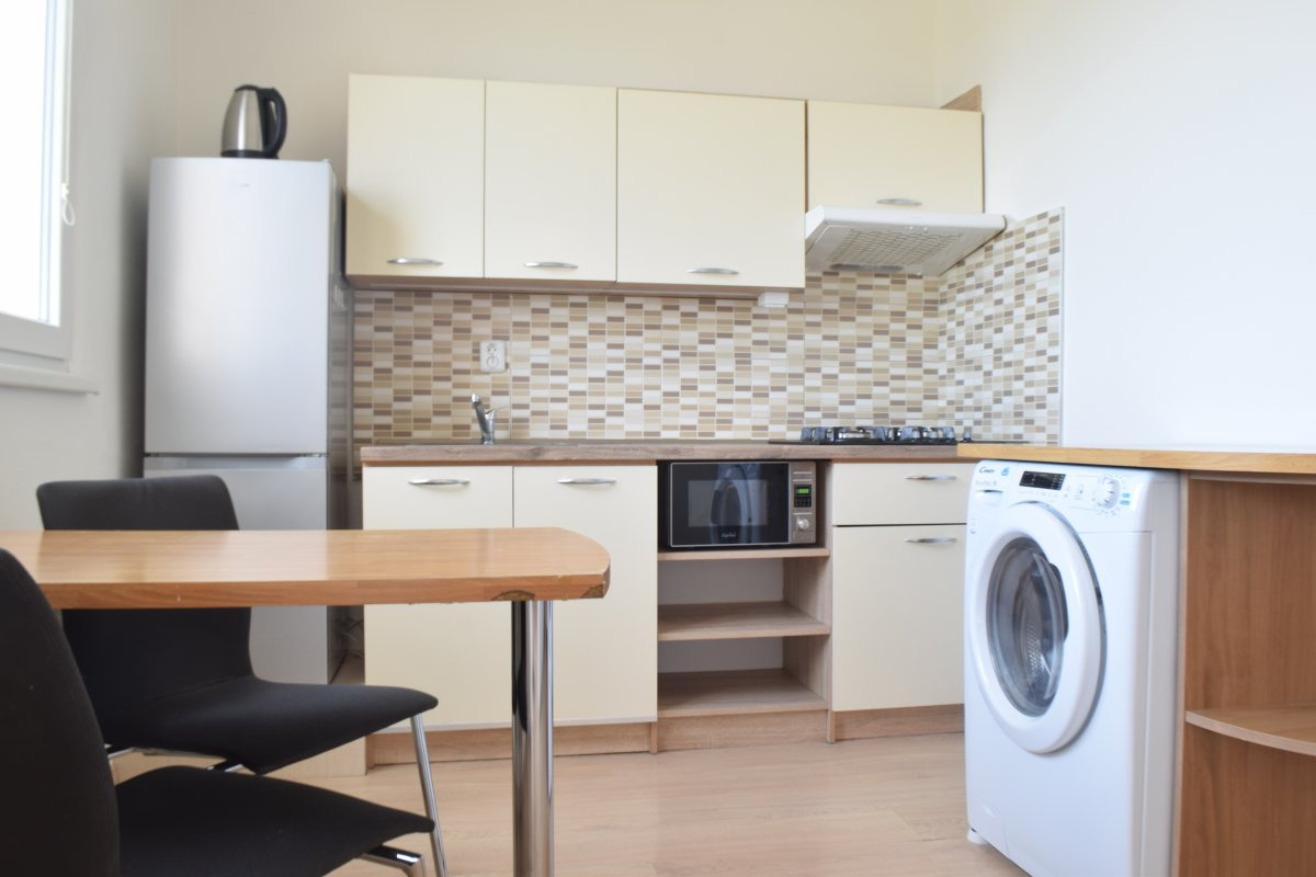 Pronájem bytu 1+1, Spartakovců, Poruba-sever, 11200 Kč/měs, 36 m2