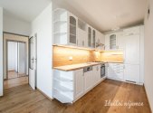 Pronájem bytu, 3+kk, 63 m²