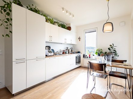 Pronájem bytu, 3+kk, 75 m²