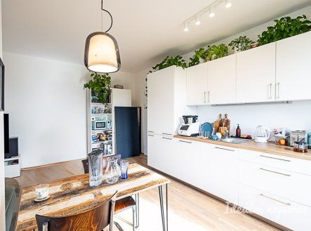 Pronájem bytu, 3+kk, 75 m²