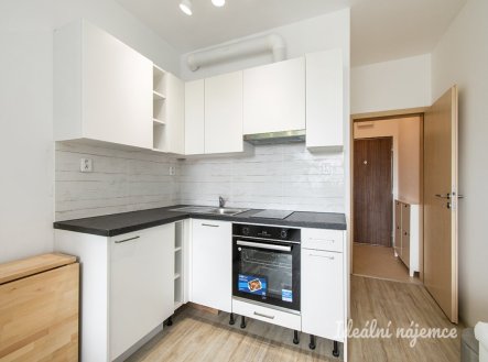 Pronájem bytu, 1+kk, 27 m²