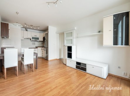 Pronájem bytu, 3+kk, 67 m²