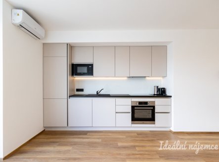 Pronájem bytu, 2+kk, 56 m²
