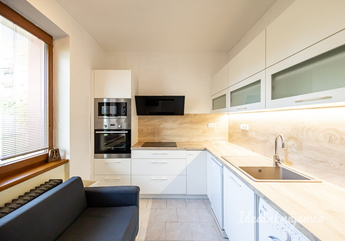 Pronájem bytu 3+1, Sadská, Hloubětín, 28700 Kč/měs, 65 m2