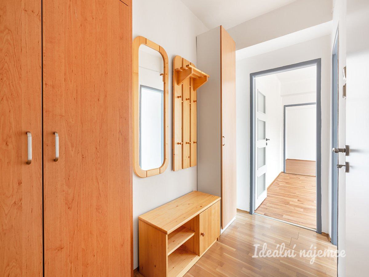 Pronájem bytu 2+1, Perunova, Vinohrady, 26000 Kč/měs, 55 m2