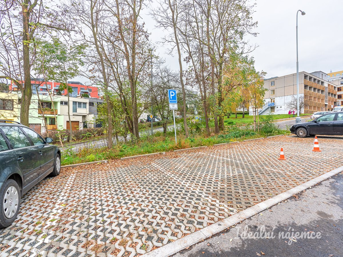 Pronájem bytu 2+kk, Akáciová, Smíchov,  30.700 Kč/měs, 53 m2